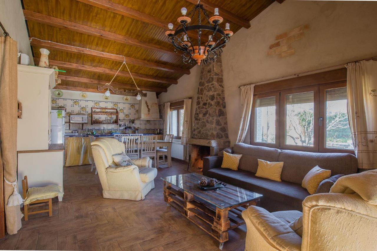Casa Rural La Picotina Navaconcejo Exterior photo
